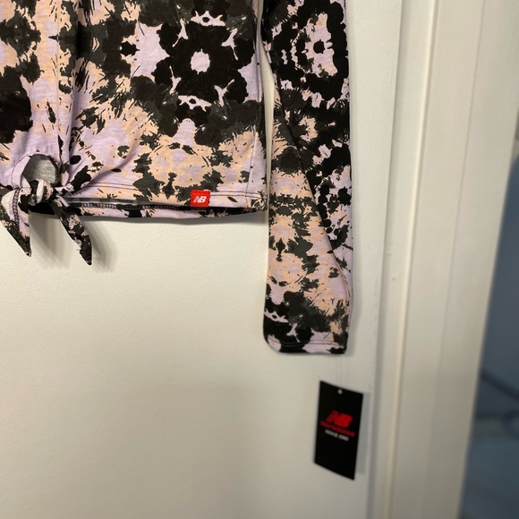 New Balance Black & Pink Top - Picture 5 of 5